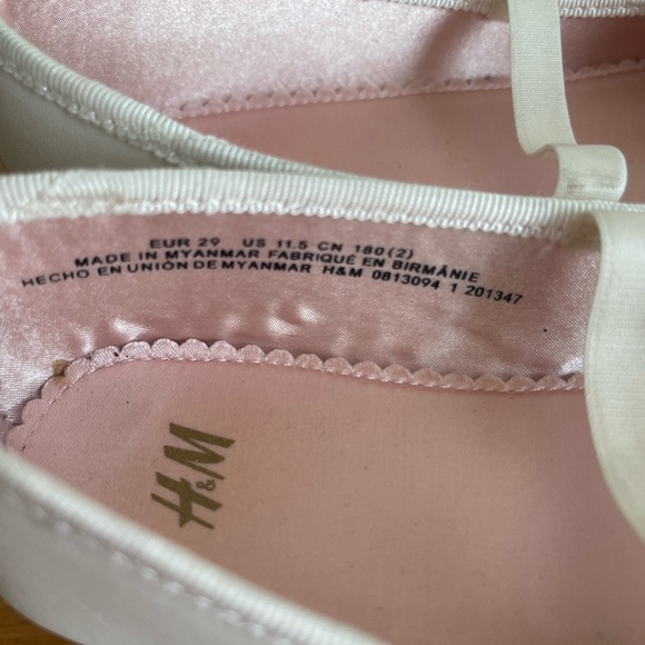 H&M - Girls white shoes - Picture 3 of 5